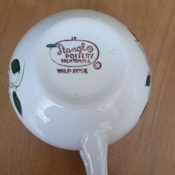 Strangl Pottery cups/ mugs (pair) Wild Rose - Picture 6 of 8